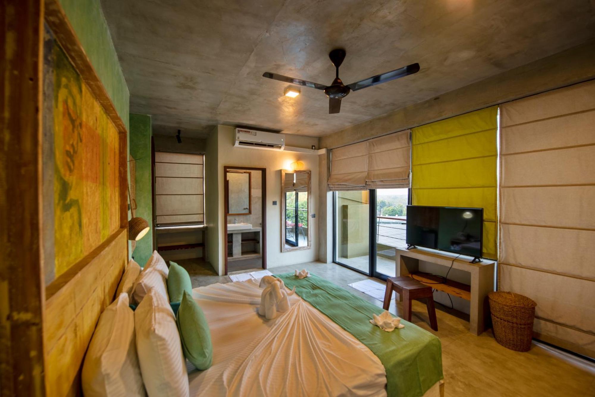 White Moon Resort Gampaha Kültér fotó