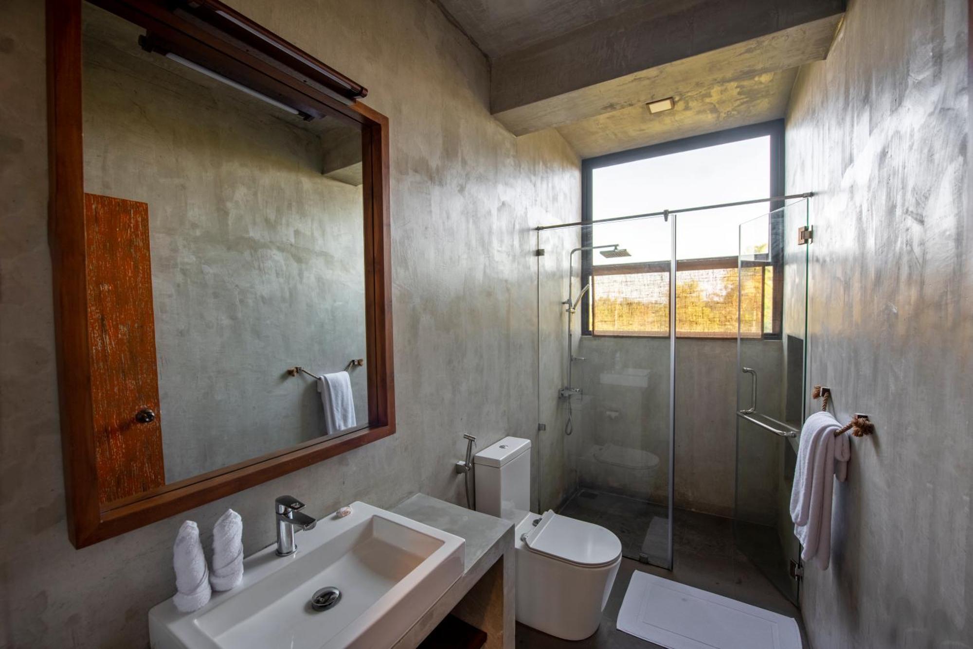 White Moon Resort Gampaha Kültér fotó
